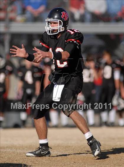 Thumbnail 1 in  Mt. Carmel vs. DuQuoin (IHSA Class 3A Quarterfinal) photogallery.