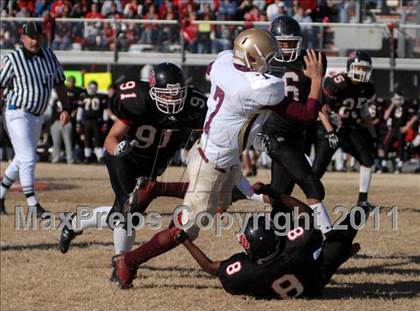 Thumbnail 2 in  Mt. Carmel vs. DuQuoin (IHSA Class 3A Quarterfinal) photogallery.