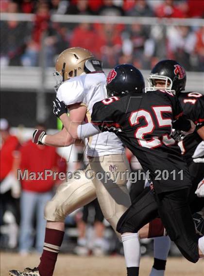Thumbnail 1 in  Mt. Carmel vs. DuQuoin (IHSA Class 3A Quarterfinal) photogallery.