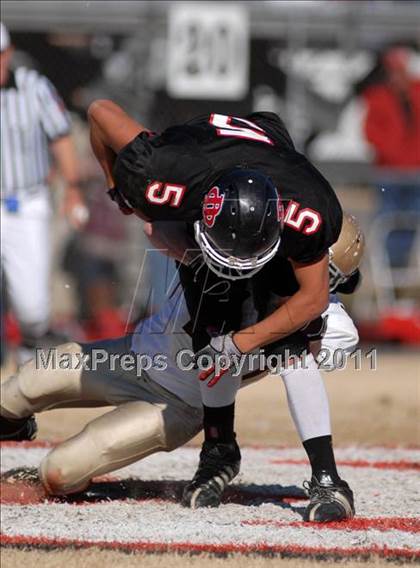 Thumbnail 1 in  Mt. Carmel vs. DuQuoin (IHSA Class 3A Quarterfinal) photogallery.