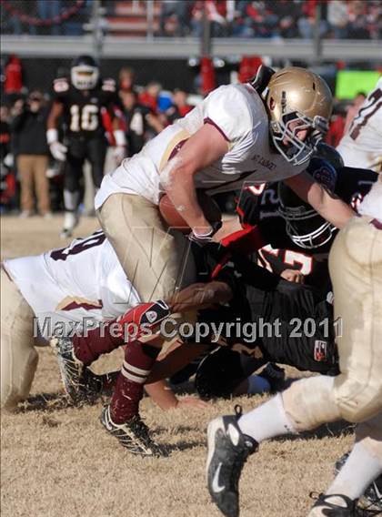 Thumbnail 2 in  Mt. Carmel vs. DuQuoin (IHSA Class 3A Quarterfinal) photogallery.