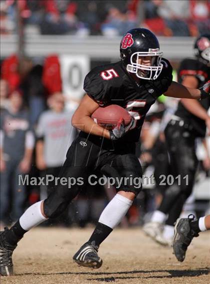 Thumbnail 2 in  Mt. Carmel vs. DuQuoin (IHSA Class 3A Quarterfinal) photogallery.