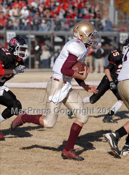 Thumbnail 2 in  Mt. Carmel vs. DuQuoin (IHSA Class 3A Quarterfinal) photogallery.