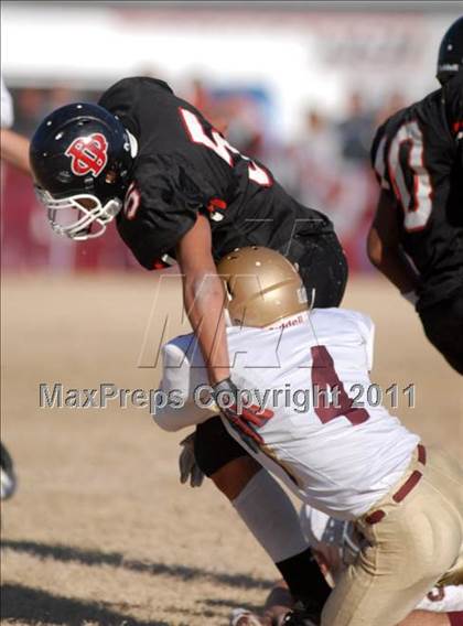Thumbnail 2 in  Mt. Carmel vs. DuQuoin (IHSA Class 3A Quarterfinal) photogallery.