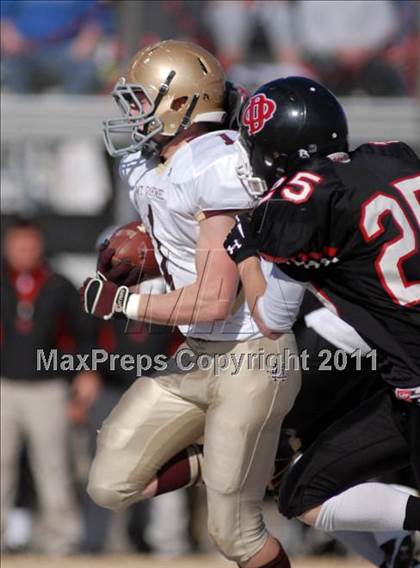 Thumbnail 1 in  Mt. Carmel vs. DuQuoin (IHSA Class 3A Quarterfinal) photogallery.