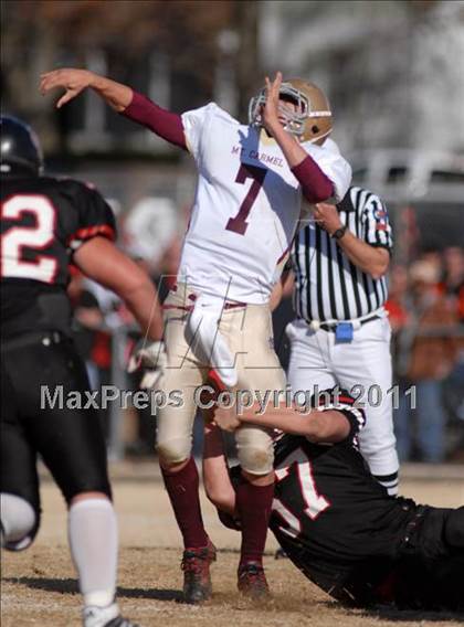 Thumbnail 2 in  Mt. Carmel vs. DuQuoin (IHSA Class 3A Quarterfinal) photogallery.