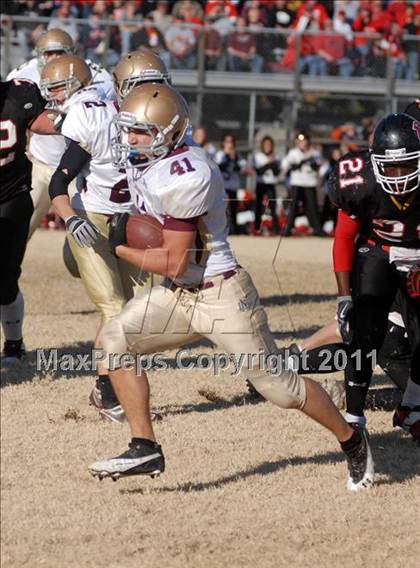 Thumbnail 1 in  Mt. Carmel vs. DuQuoin (IHSA Class 3A Quarterfinal) photogallery.