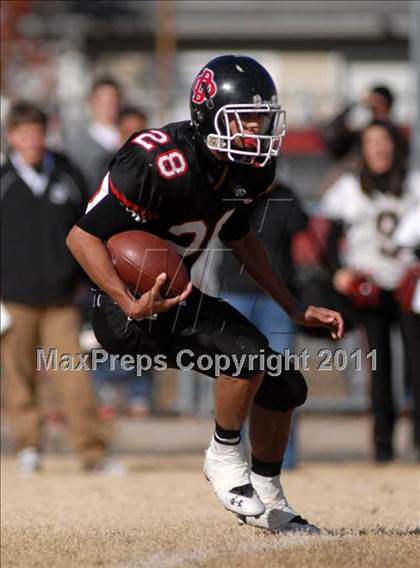 Thumbnail 1 in  Mt. Carmel vs. DuQuoin (IHSA Class 3A Quarterfinal) photogallery.