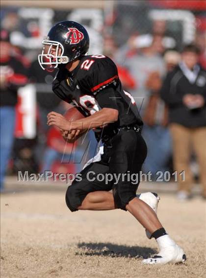 Thumbnail 2 in  Mt. Carmel vs. DuQuoin (IHSA Class 3A Quarterfinal) photogallery.