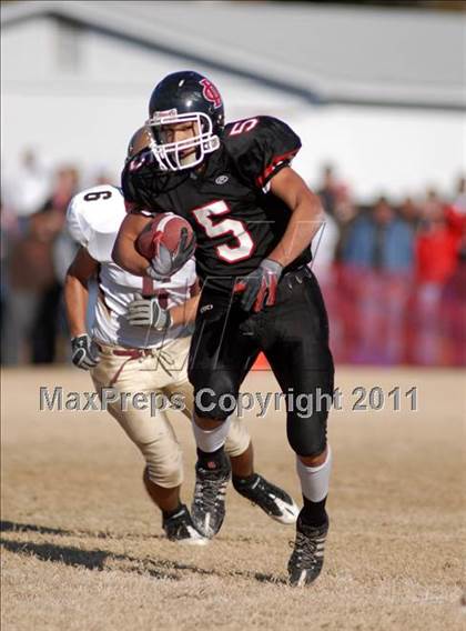 Thumbnail 3 in  Mt. Carmel vs. DuQuoin (IHSA Class 3A Quarterfinal) photogallery.