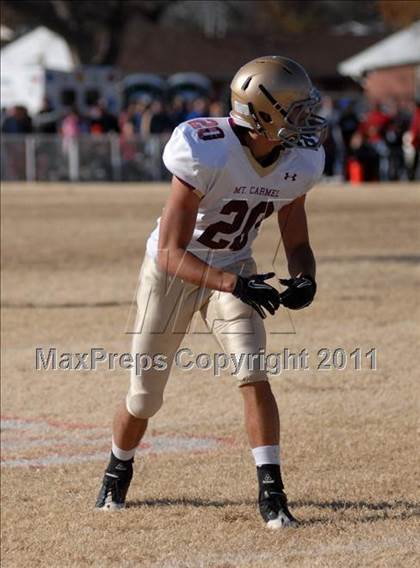 Thumbnail 3 in  Mt. Carmel vs. DuQuoin (IHSA Class 3A Quarterfinal) photogallery.