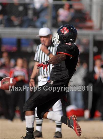 Thumbnail 3 in  Mt. Carmel vs. DuQuoin (IHSA Class 3A Quarterfinal) photogallery.
