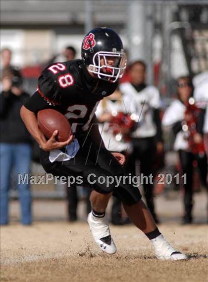 Thumbnail 2 in  Mt. Carmel vs. DuQuoin (IHSA Class 3A Quarterfinal) photogallery.