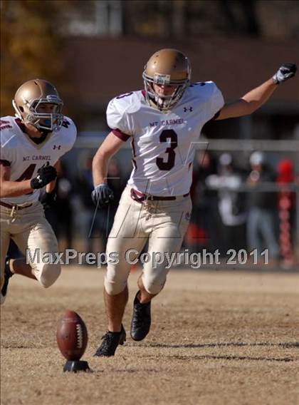 Thumbnail 2 in  Mt. Carmel vs. DuQuoin (IHSA Class 3A Quarterfinal) photogallery.
