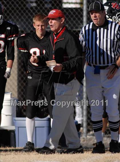 Thumbnail 1 in  Mt. Carmel vs. DuQuoin (IHSA Class 3A Quarterfinal) photogallery.