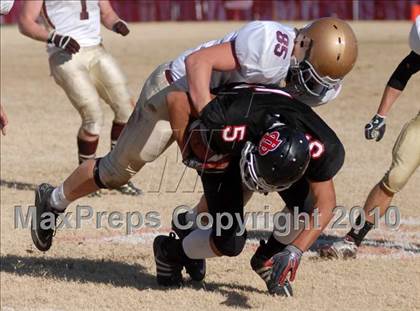 Thumbnail 3 in  Mt. Carmel vs. DuQuoin (IHSA Class 3A Quarterfinal) photogallery.