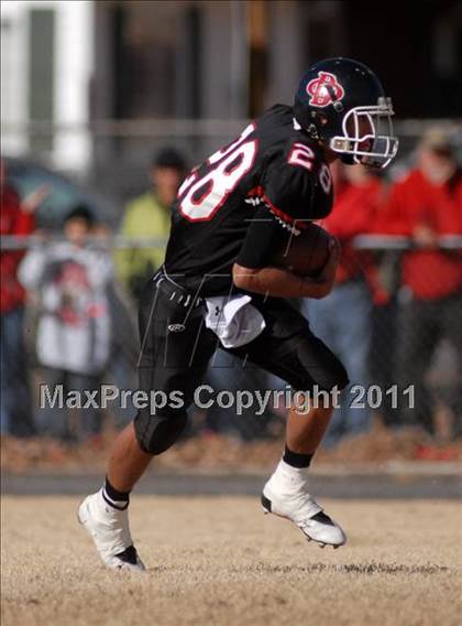 Thumbnail 2 in  Mt. Carmel vs. DuQuoin (IHSA Class 3A Quarterfinal) photogallery.