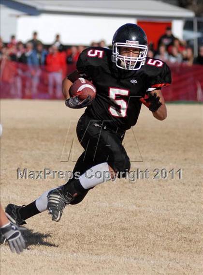 Thumbnail 3 in  Mt. Carmel vs. DuQuoin (IHSA Class 3A Quarterfinal) photogallery.