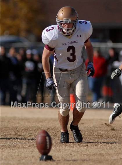 Thumbnail 2 in  Mt. Carmel vs. DuQuoin (IHSA Class 3A Quarterfinal) photogallery.
