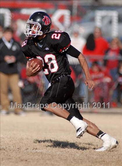 Thumbnail 1 in  Mt. Carmel vs. DuQuoin (IHSA Class 3A Quarterfinal) photogallery.