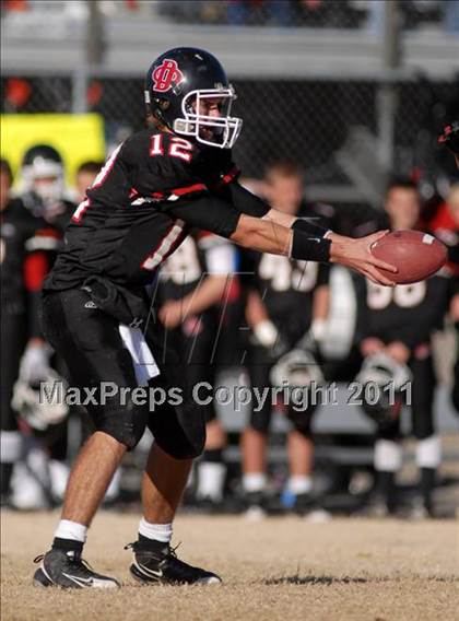 Thumbnail 2 in  Mt. Carmel vs. DuQuoin (IHSA Class 3A Quarterfinal) photogallery.