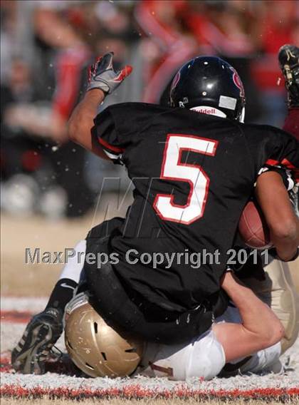 Thumbnail 1 in  Mt. Carmel vs. DuQuoin (IHSA Class 3A Quarterfinal) photogallery.