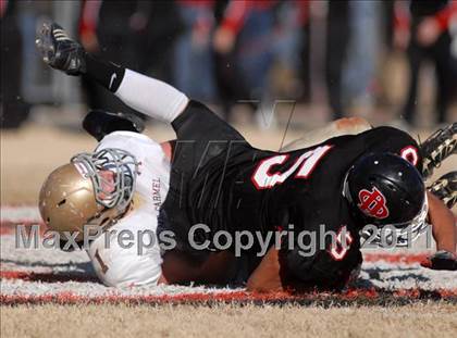 Thumbnail 2 in  Mt. Carmel vs. DuQuoin (IHSA Class 3A Quarterfinal) photogallery.