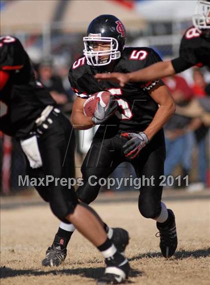 Thumbnail 3 in  Mt. Carmel vs. DuQuoin (IHSA Class 3A Quarterfinal) photogallery.