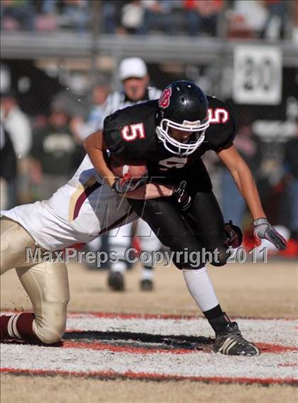 Thumbnail 1 in  Mt. Carmel vs. DuQuoin (IHSA Class 3A Quarterfinal) photogallery.