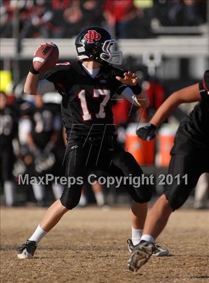 Thumbnail 1 in  Mt. Carmel vs. DuQuoin (IHSA Class 3A Quarterfinal) photogallery.