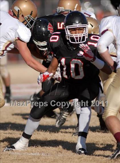 Thumbnail 3 in  Mt. Carmel vs. DuQuoin (IHSA Class 3A Quarterfinal) photogallery.