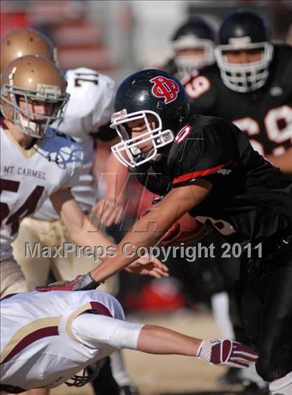 Thumbnail 2 in  Mt. Carmel vs. DuQuoin (IHSA Class 3A Quarterfinal) photogallery.