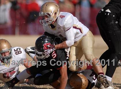 Thumbnail 2 in  Mt. Carmel vs. DuQuoin (IHSA Class 3A Quarterfinal) photogallery.