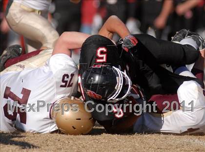 Thumbnail 3 in  Mt. Carmel vs. DuQuoin (IHSA Class 3A Quarterfinal) photogallery.