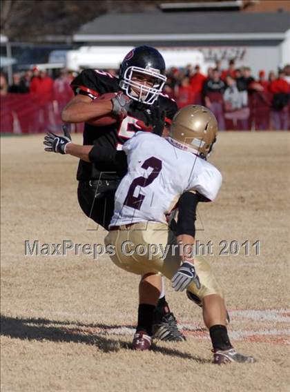 Thumbnail 3 in  Mt. Carmel vs. DuQuoin (IHSA Class 3A Quarterfinal) photogallery.