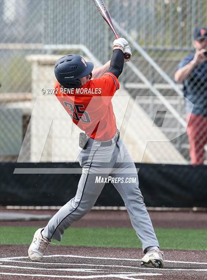 Thumbnail 3 in Polytechnic vs Flintridge Prep photogallery.