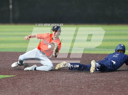 Thumbnail 2 in Polytechnic vs Flintridge Prep photogallery.