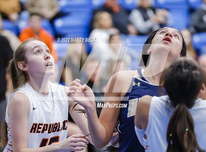 Thumbnail 1 in Republic vs Helias (The 48 Hours of Basketball) photogallery.