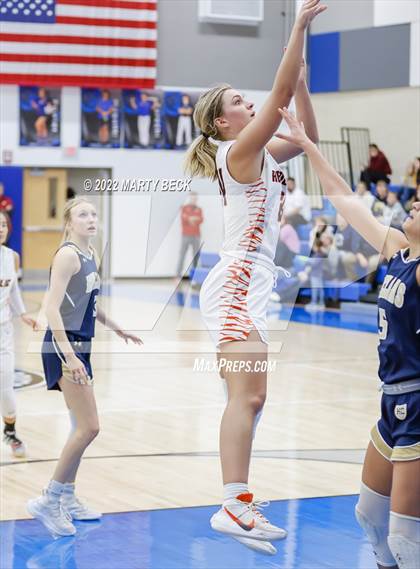 Thumbnail 2 in Republic vs Helias (The 48 Hours of Basketball) photogallery.