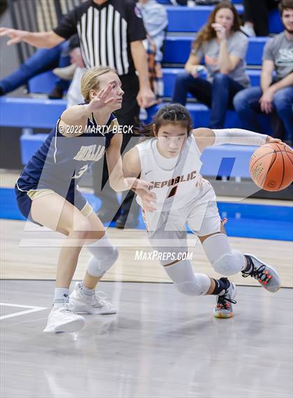 Thumbnail 2 in Republic vs Helias (The 48 Hours of Basketball) photogallery.