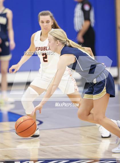 Thumbnail 3 in Republic vs Helias (The 48 Hours of Basketball) photogallery.