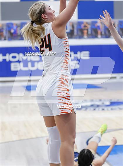 Thumbnail 1 in Republic vs Helias (The 48 Hours of Basketball) photogallery.