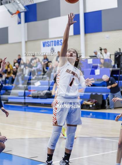 Thumbnail 2 in Republic vs Helias (The 48 Hours of Basketball) photogallery.