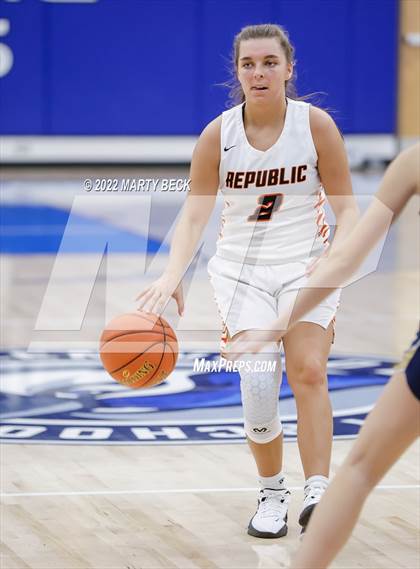 Thumbnail 3 in Republic vs Helias (The 48 Hours of Basketball) photogallery.