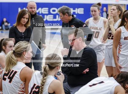 Thumbnail 1 in Republic vs Helias (The 48 Hours of Basketball) photogallery.