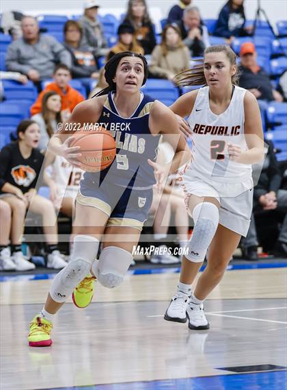 Thumbnail 3 in Republic vs Helias (The 48 Hours of Basketball) photogallery.