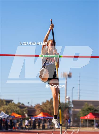 Thumbnail 1 in NIAA 4A and 5A Southern Regionals (Field events) photogallery.