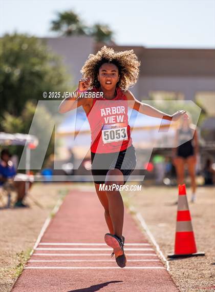 Thumbnail 2 in NIAA 4A and 5A Southern Regionals (Field events) photogallery.