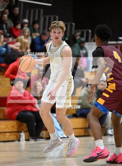 Thumbnail 2 in Edison vs. Rio Americano (916 vs. 209 Challenge) photogallery.