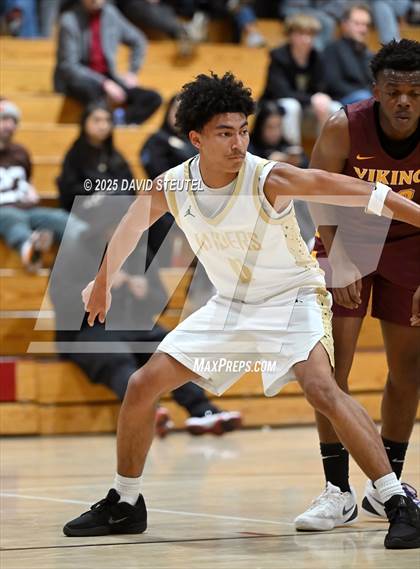 Thumbnail 2 in Edison vs. Rio Americano (916 vs. 209 Challenge) photogallery.